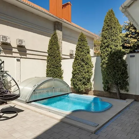 Feeria Fontana 4 Bedroom Close * Odesa