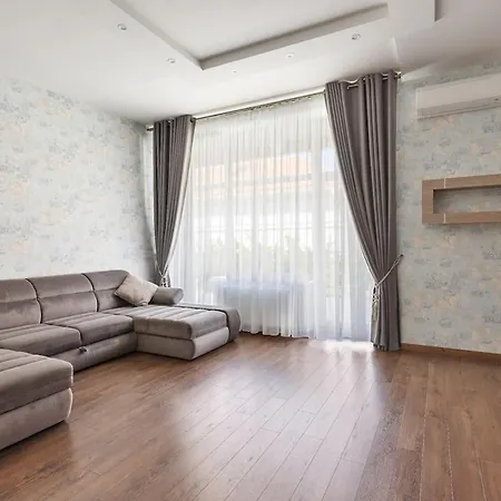 Feeria Fontana 4 Bedroom Close Villa