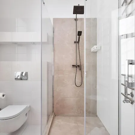 Feeria Fontana 4 Bedroom Close Villa Odesa