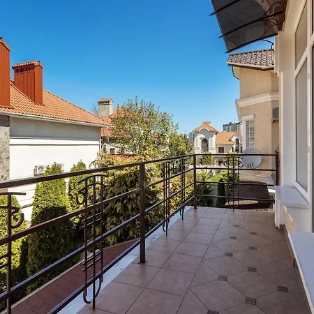 Feeria Fontana 4 Bedroom Close