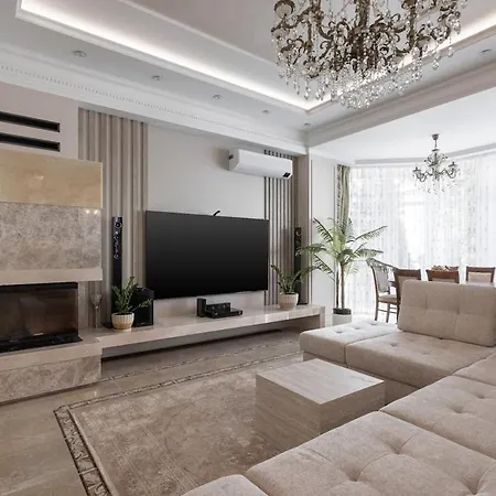 Feeria Fontana 4 Bedroom Close Villa *