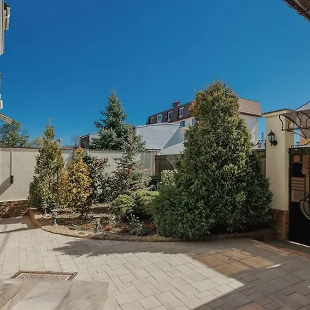 Feeria Fontana 4 Bedroom Close Villa *
